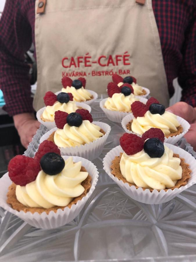 Apartment Cafe-cafe *